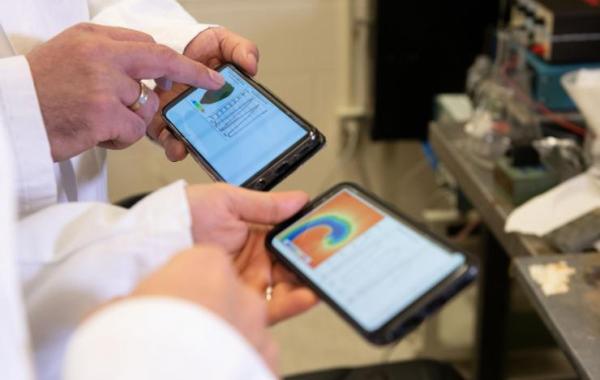 Cardiac simulations shown on smartphones